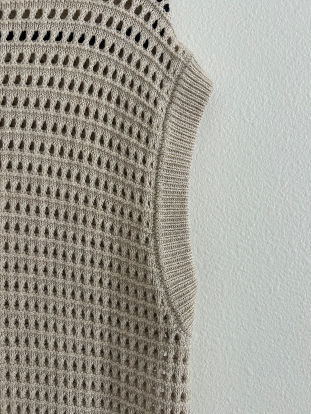 Universal Thread Cream Open-Knit Button Vest - Picture 2 of 3